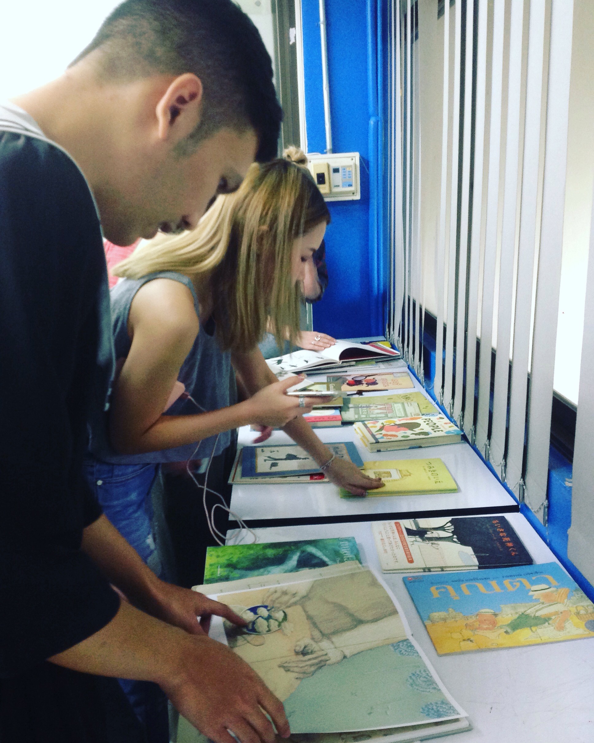 commde_visual-narrative-class2017