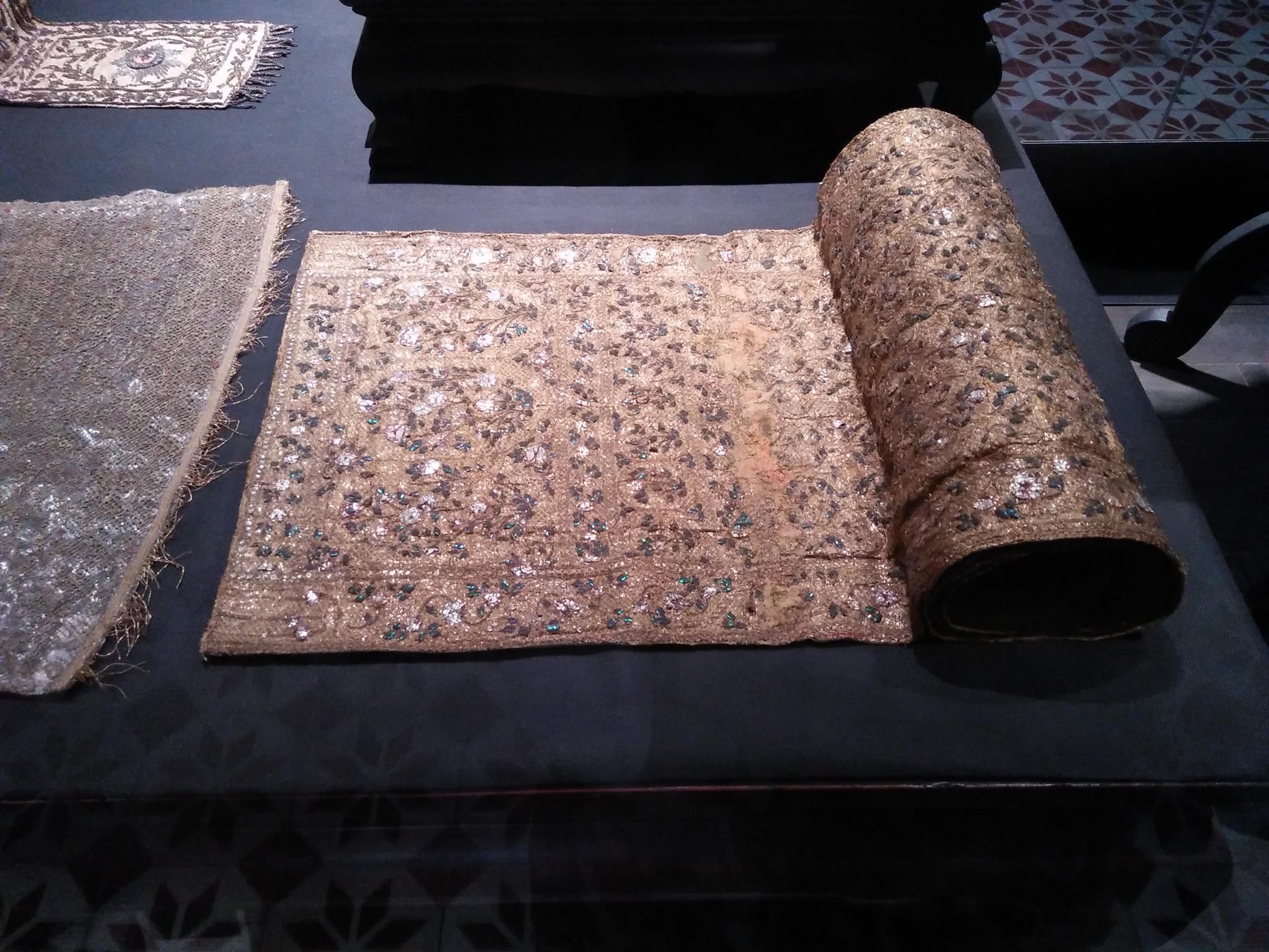 Pha Sapak with Gold Thread Embroidery